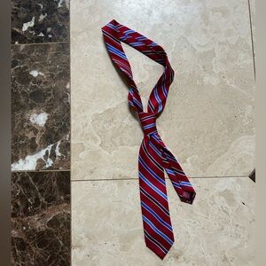 Chaps Tie Red with blue stripes